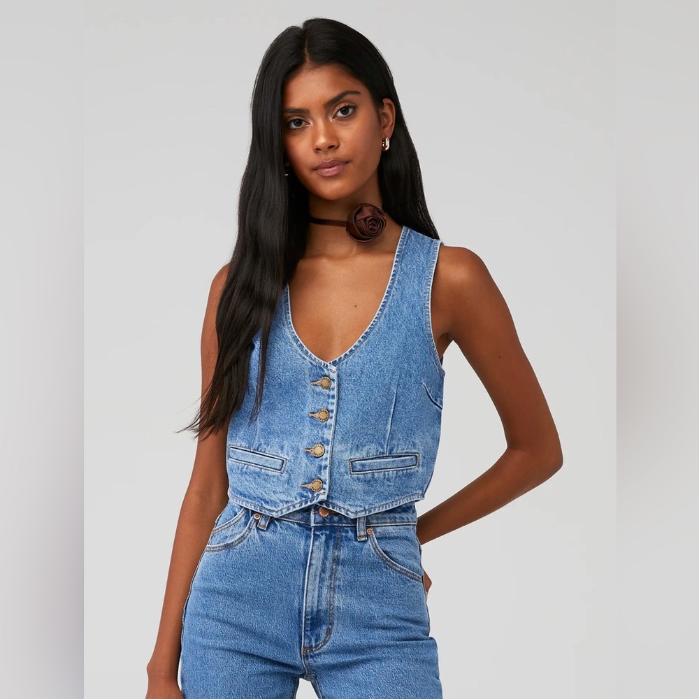 Rolla’s Dallas Vest in Mid City Blue